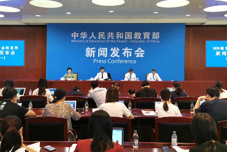 教育部：全国各地将分期分批错时错峰开学